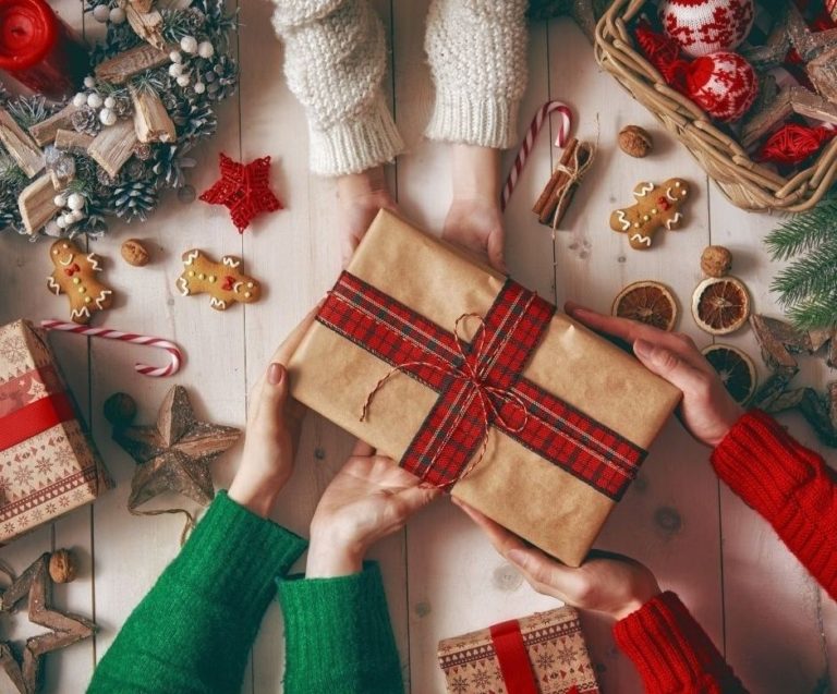 Lire la suite à propos de l’article La boutique de l’Office de Tourisme : nos 10 idées de cadeaux pour Noël