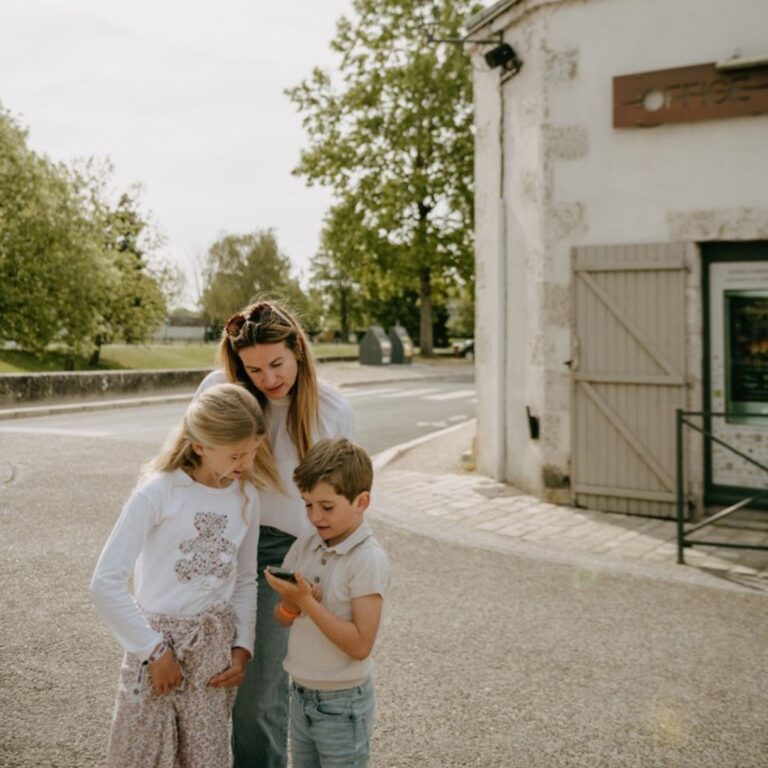 Lire la suite à propos de l’article Explorez Meung-sur-Loire en famille grâce à l&rsquo;application Baludik